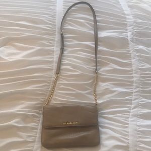 Michael Kors Crossbody Tan